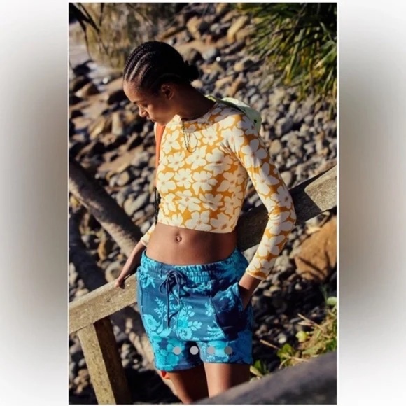 Free People Movement Sprint to the Finish Printed Hoodie and short SET - Picture 9 of 10